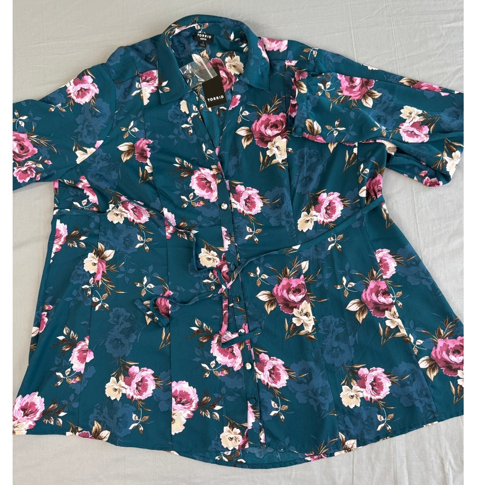 Torrid Harper Floral Blouse Top 1x 14/16 Green Pink Flowers Tie String NWT